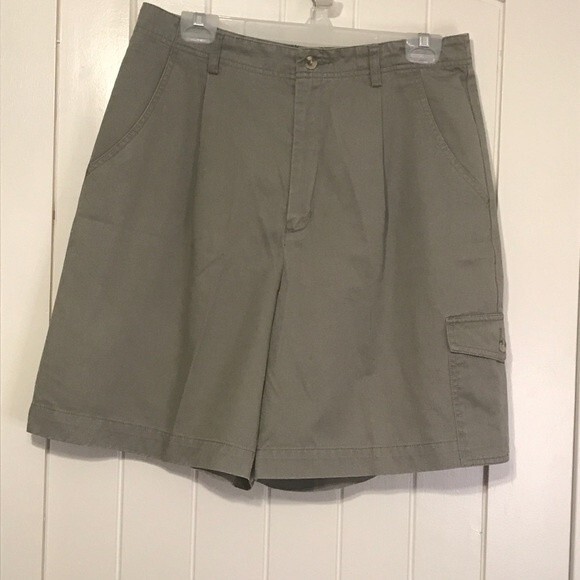 Eddie Bauer Khaki Shorts Light Olive - Picture 6 of 9